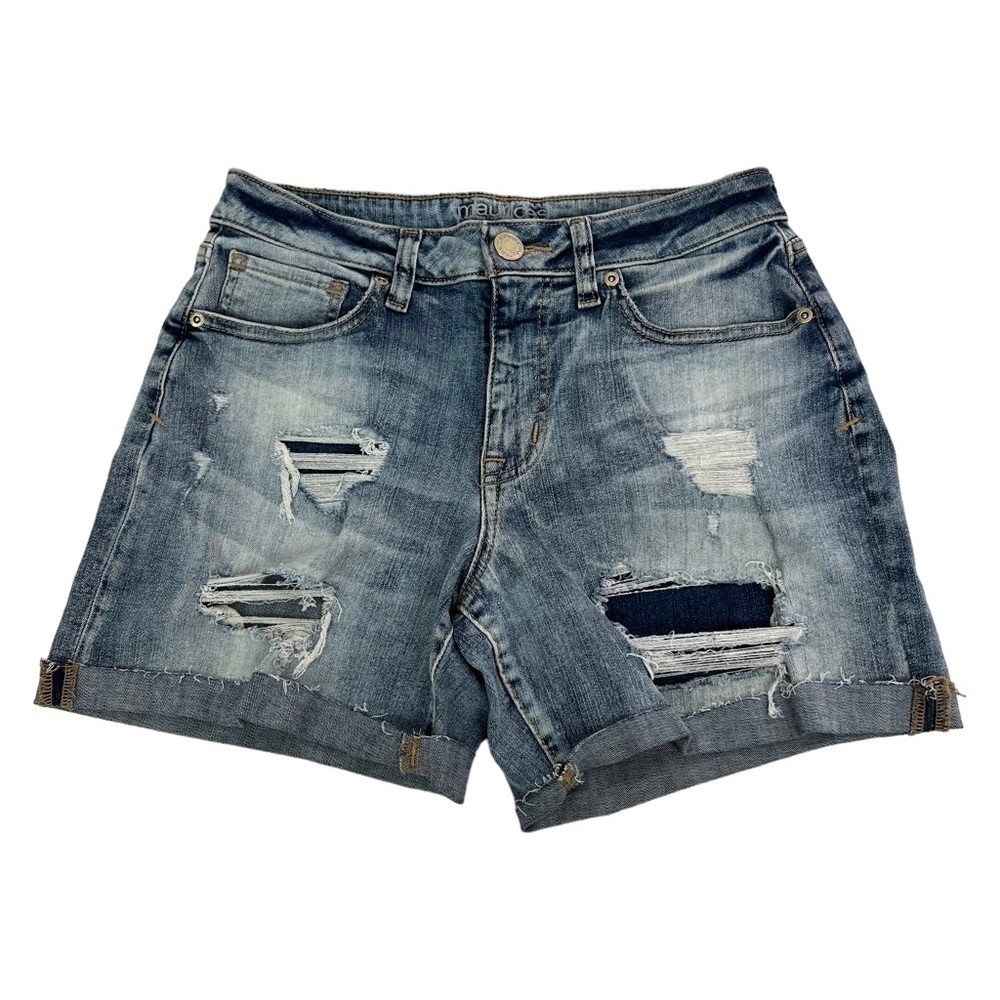 MAURICES Women’s Blue Jean Denim Shorts Sz 6 Distress/Destroyed/Ripped Stretch